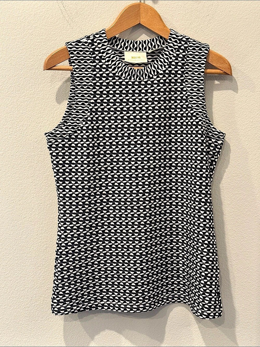 Maeve Geometric Sleeveless Top in Black & White Size Medium